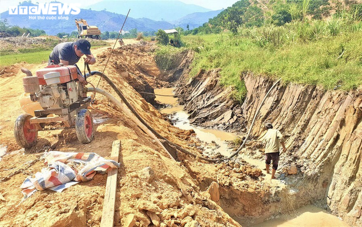 Ảnh: Dự án thủy lợi cấp nước cho 1.750 hộ nghèo ở Đắk Nông xây 4 năm chưa xong - 8
