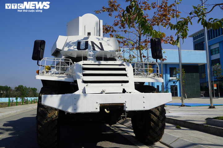Xe thiết giáp cứu thương Việt Nam tại Nam Sudan - 3