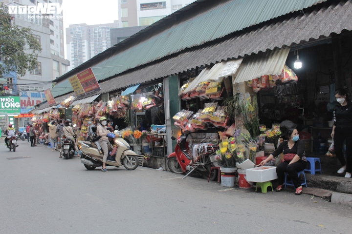 Đồ cúng ông Công, ông Táo: Hàng truyền thống ế ẩm, thạch hình cá ‘lên ngôi’ - 7