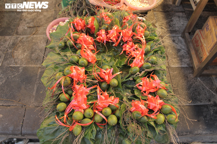 Đồ cúng ông Công, ông Táo: Hàng truyền thống ế ẩm, thạch hình cá ‘lên ngôi’ - 3