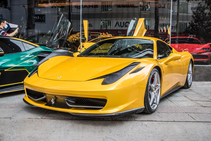 Garage bảo dưỡng siêu xe ảnh 12 Garage bảo dưỡng siêu xe tấp nập dịp cận Tết Nguyên đán - 12