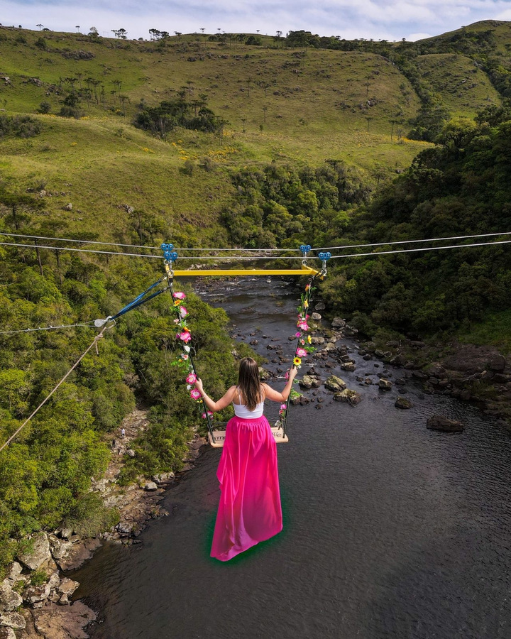 Thót tim trải nghiệm nằm võng, ăn trưa lơ lửng giữa ngọn thác kỳ vĩ - 12