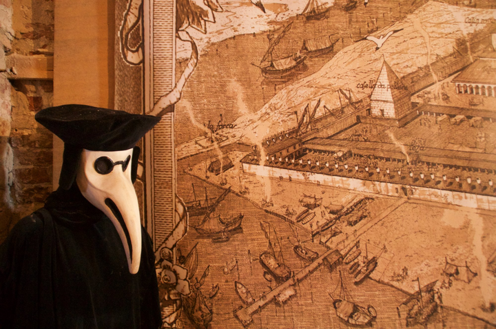 Những địa điểm cách ly dịch bệnh tráng lệ trước khi COVID-19 xuất hiện - 1