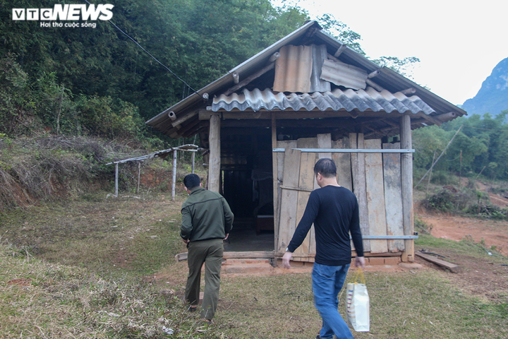 Công đoàn - Đoàn Thanh niên Văn phòng VOV tặng quà đồng bào vùng cao Thanh Hoá - 7