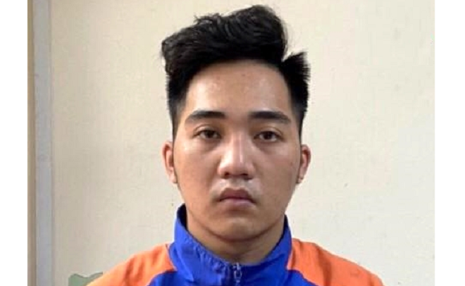 Nam thanh niên thuê ô tô rồi làm giả giấy tờ mang bán lấy tiền tiêu xài - 1