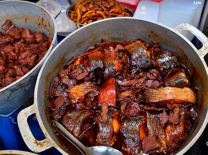 'Chợ nhà giàu' ở Hà Nội không chỉ có gà ngậm hoa hồng mà còn 5 món cực ngon - 3