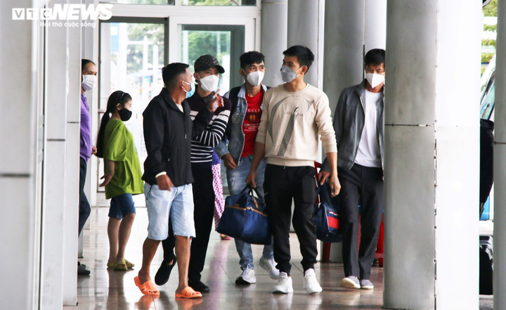 Đà Nẵng dừng hoạt động hàng loạt chốt kiểm soát dịch tại nhà ga, bến xe - 1