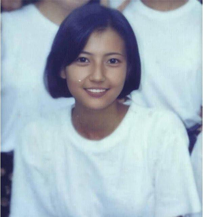 Ảnh thời cấp 3 của Cao Viên Viên: 'Ngố tàu' nhưng xinh vượt trội - 2