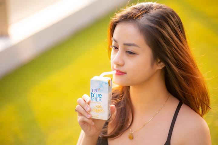 Bữa ăn nhẹ từ sữa tươi sạch và yến mạch: Sáng tạo mới của TH true MILK - 3