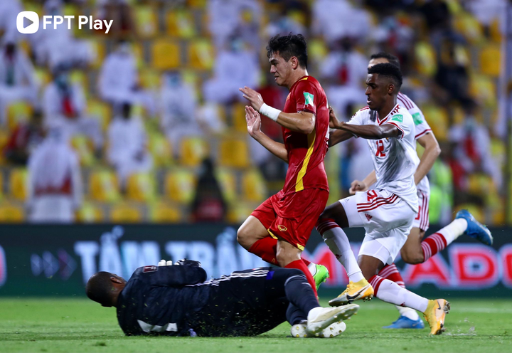 Chờ duyên phá lưới Australia của Công Phượng - 1