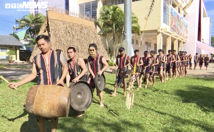 Độc đáo lễ Pơ thi của đồng bào Tây Nguyên - 4