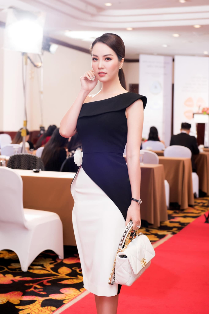 3 mỹ nhân tuổi Dần giàu có, hạnh phúc viên mãn của showbiz Việt - 12