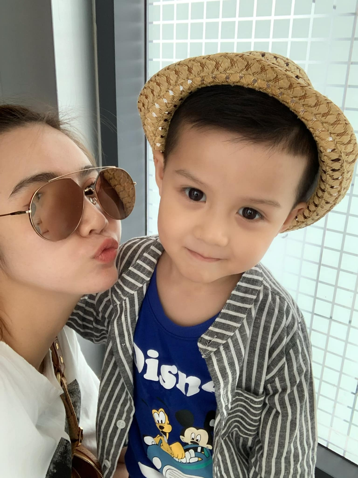 Đời thực của Vân Trang 'Thương ngày nắng về’: Mẹ đơn thân, CEO thành đạt - 5