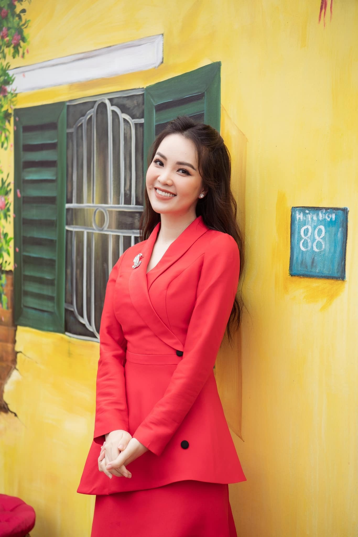 3 mỹ nhân tuổi Dần giàu có, hạnh phúc viên mãn của showbiz Việt - 8