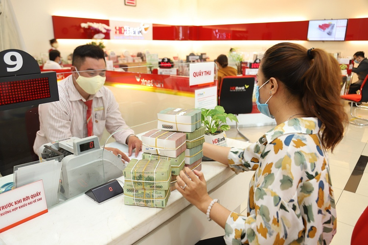 Tết đến, 'mang tiền về cho mẹ', trúng thêm tiền tỷ - 2