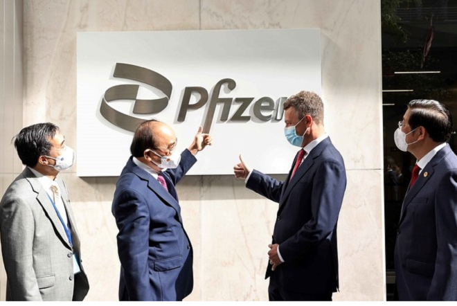 Phía sau những liều vaccine dồn dập đến Việt Nam - 4