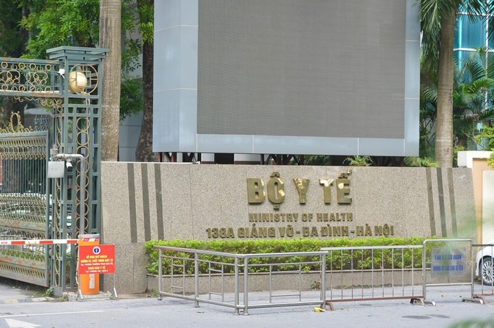 Thanh tra Chính phủ chuyển 7 vụ việc ở các bệnh viện lớn sang cơ quan điều tra - 1