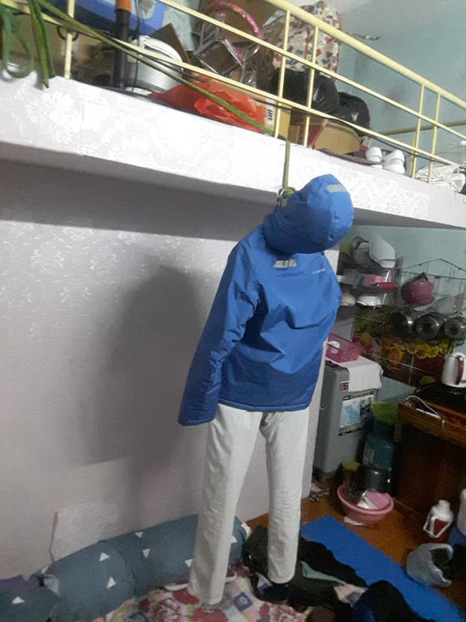 Sợ trộm đột nhập lúc về quê, thanh niên nghĩ ra màn ‘ngụy trang’ gai người - 2