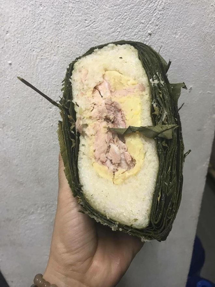 Méo mặt với các đòn bánh tét, nem chua phiên bản 'treo đầu dê bán thịt chó' - 6