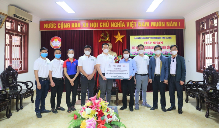 ThaiBev và VietBev trao quà Tết cho học sinh khó khăn tại 3 tỉnh - 2