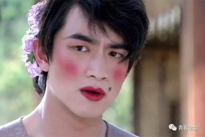 'Nam thần' Cbiz giả gái: Người xinh đẹp, kẻ xấu lạ - 7
