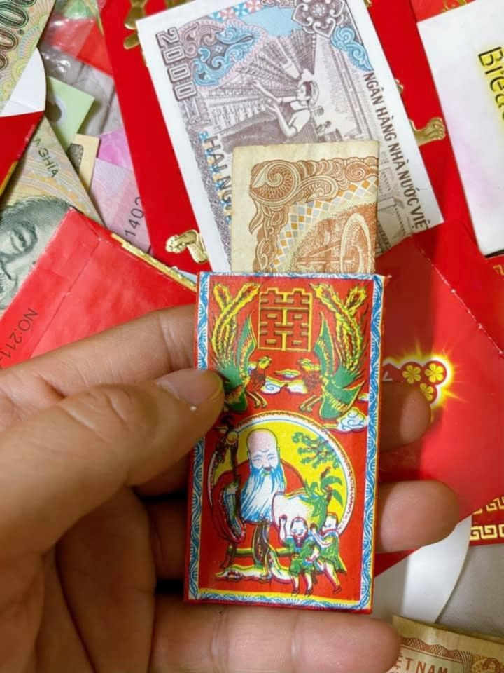 Được lì xì nhưng không xài, bạn trẻ giữ nguyên 936 bao kèm tiền suốt 19 năm - 5