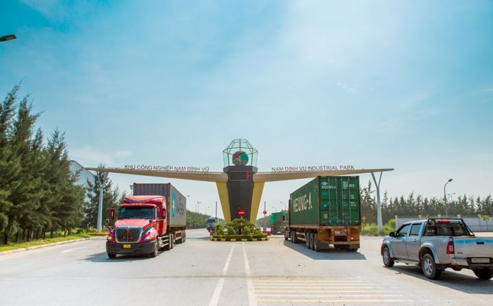 Hải Phòng lấp biển đến đâu, nhà máy triệu đô mọc lên đến đó - 3
