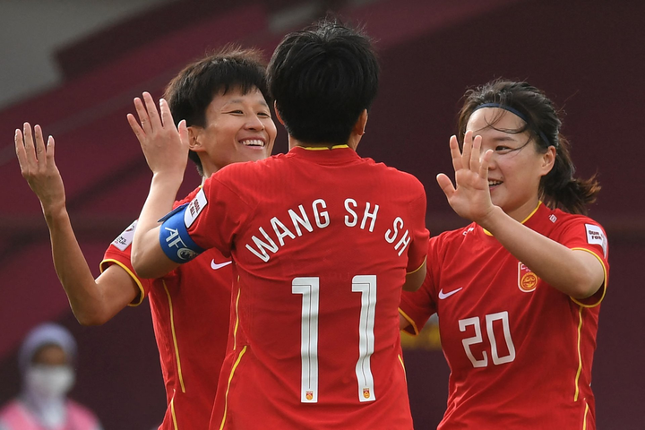 Tuyển nữ Việt Nam có lực lượng mạnh đấu Trung Quốc - 2