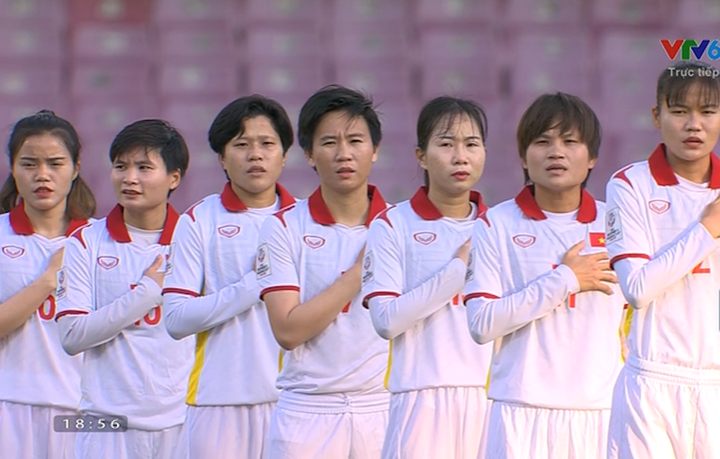 Trực tiếp bóng đá Việt Nam 1-3 Trung Quốc: Chiến đấu kiên cường - 4