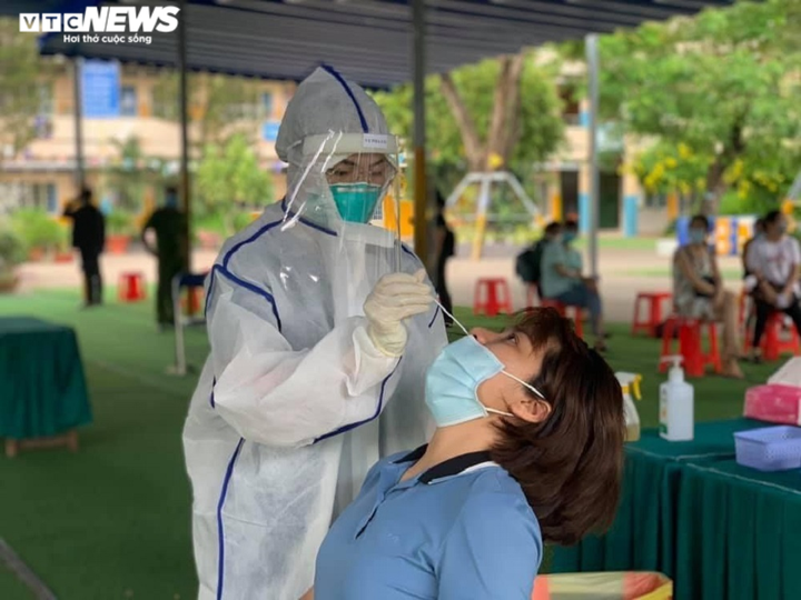F0 các tỉnh miền Tây giảm mạnh, 14 tỉnh thành ghi nhận ca nhiễm Omicron - 1