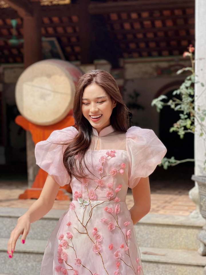 Ngày đầu năm của sao Việt - 2