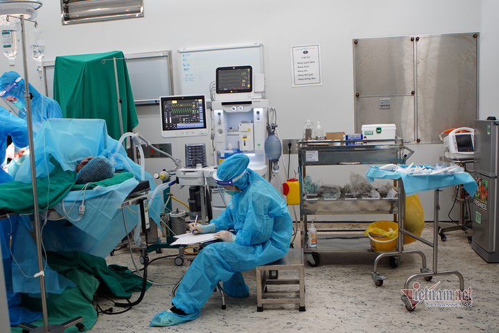 Tết đầu tiên của những em bé chào đời từ mẹ mắc COVID-19 - 3