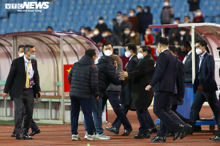 Thủ tướng: Đội tuyển Việt Nam đã mang lại bữa tiệc bóng đá đúng ngày mùng 1 Tết - 1