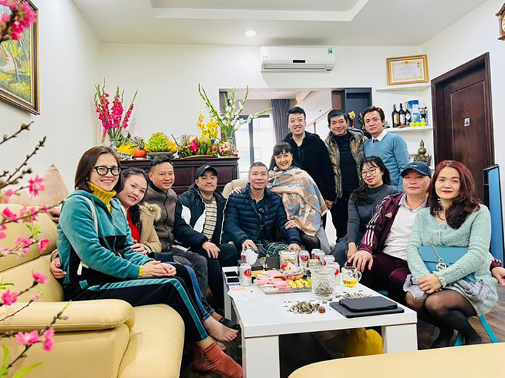 Tết ở Vbiz: Thủy Tiên an yên giữa ồn ào, Đàm Vĩnh Hưng lao vào 'cuộc chiến' mới - 6