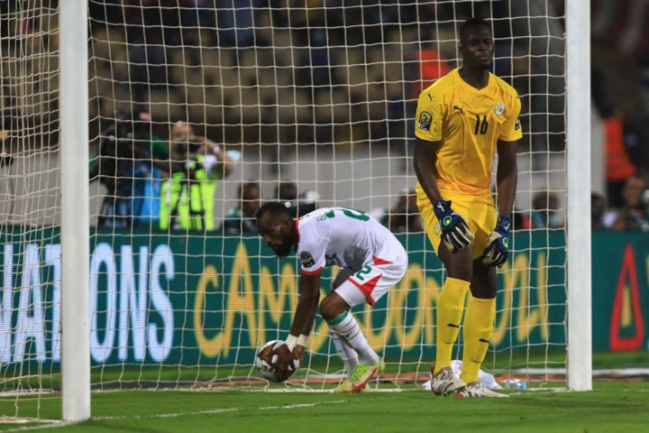 Mane đợi Salah ở chung kết CAN 2021 - 5
