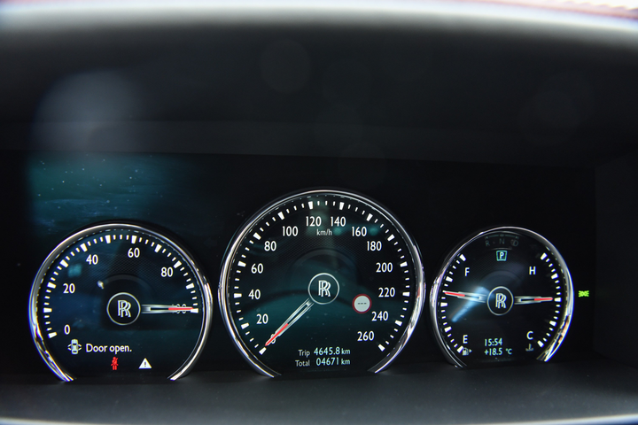 Chi tiết SUV siêu sang Rolls-Royce Cullinan Black Badge tại Việt Nam - 24