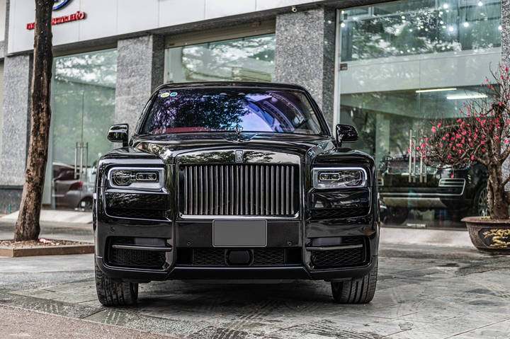 Chi tiết SUV siêu sang Rolls-Royce Cullinan Black Badge tại Việt Nam - 4