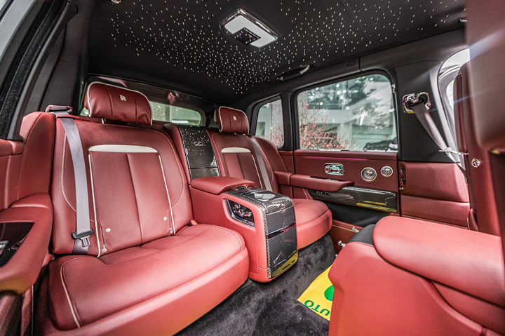 Chi tiết SUV siêu sang Rolls-Royce Cullinan Black Badge tại Việt Nam - 17