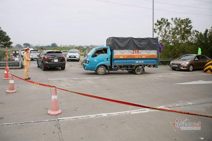 Hà Nội: Lối ra cao tốc Pháp Vân - Cầu Giẽ ùn tắc hơn 2km chiều mùng 4 Tết - 6