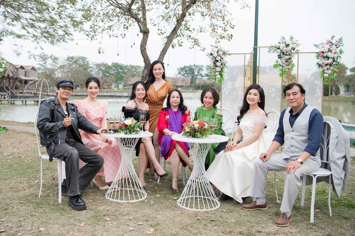 Mạnh Trường, Phương Oanh hoà giọng nhạc phim 'Hương vị tình thân' - 1