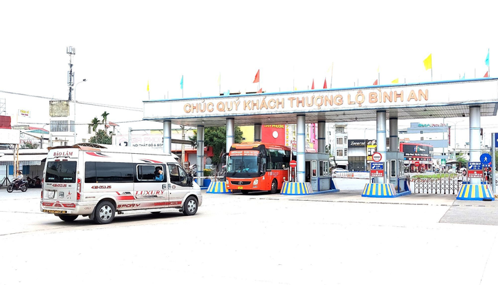 Người dân trở lại Đà Nẵng sau kỳ nghỉ Tết: Ga tàu tấp nập, bến xe vắng lặng - 5