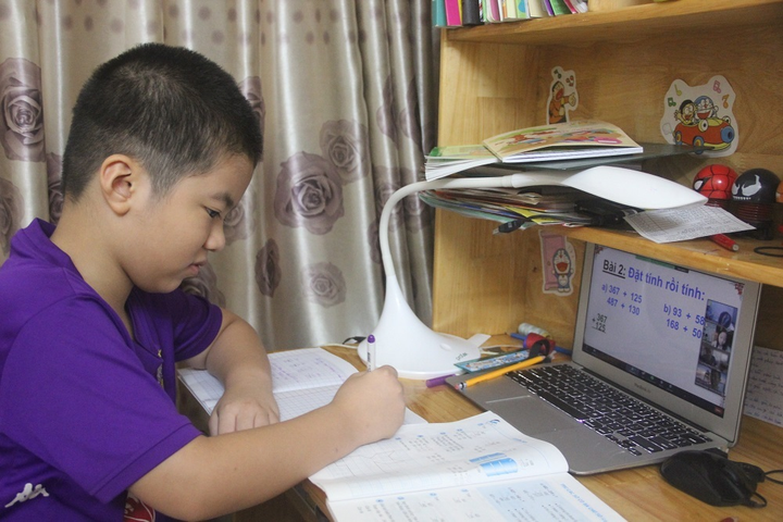 Khó khăn bủa vây các trường tiểu học ở TP.HCM khi học sinh đi học trở lại - 3