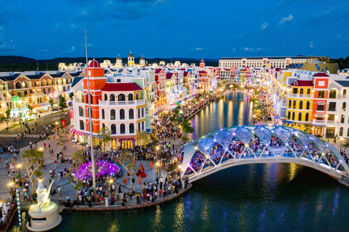 Sức hút kép tại Phú Quốc United Center - 2