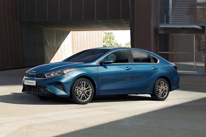 Những mẫu ôtô giá 500-700 triệu đồng bán chạy nhất Việt Nam - 4