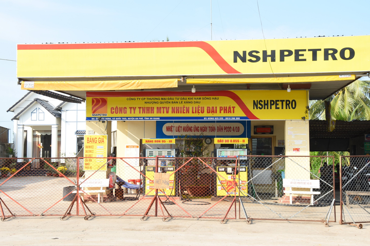 Nhiều cửa hàng xăng dầu ở miền Tây đóng cửa vì... lỗ vốn, hết hàng? - 1