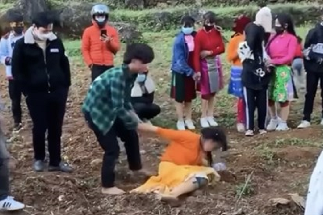 Người 'bắt bé gái H'Mông về làm vợ' tường trình gì? - 1
