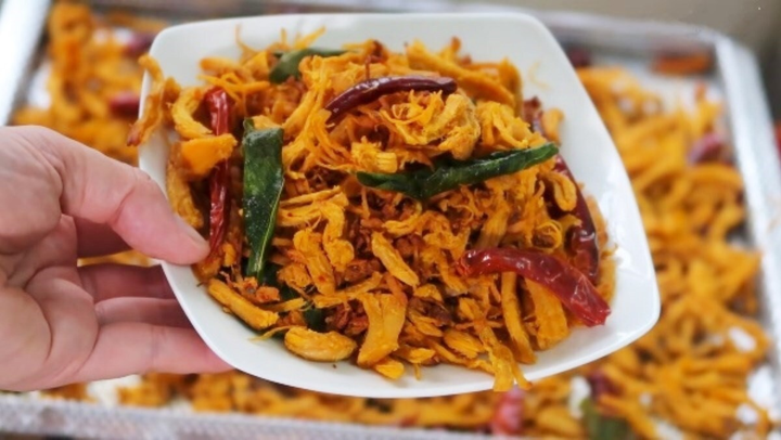 Sau bánh chưng, thịt gà 'ế' từ Tết được hội bếp đảm nấu thành 3 món siêu ngon - 6