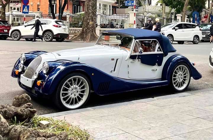 Morgan giá gần chục tỷ, chiếc xe lạc hậu nhất mà Cường 'đô la' tậu chơi Tết - 2