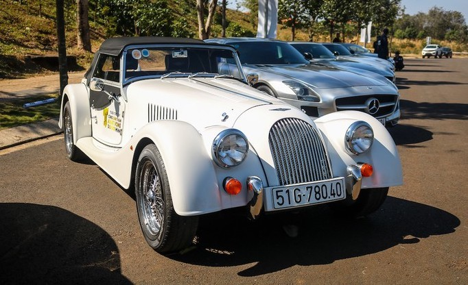 Morgan giá gần chục tỷ, chiếc xe lạc hậu nhất mà Cường 'đô la' tậu chơi Tết - 4