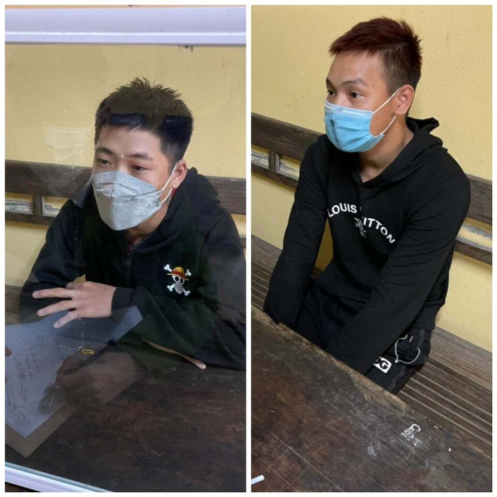 Bắt hai gã côn đồ dùng dao đe dọa để cướp tiền của người phụ nữ ở Huế - 1